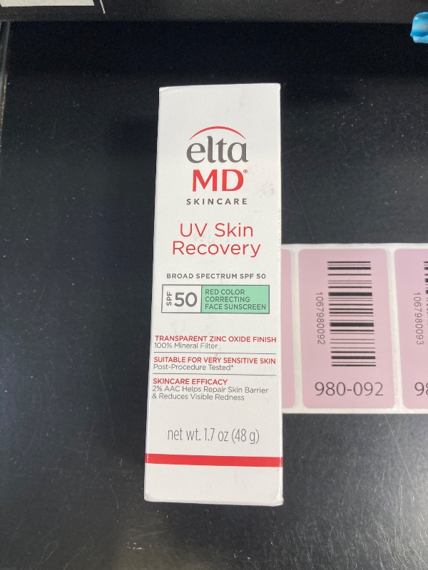 Photo 1 of EltaMD UV Skin Recovery Green Tint 100% Mineral Sunscreen, SPF 50, Redness Correcting Face Sunscreen, Safe for Sensitive Skin, 1.7oz