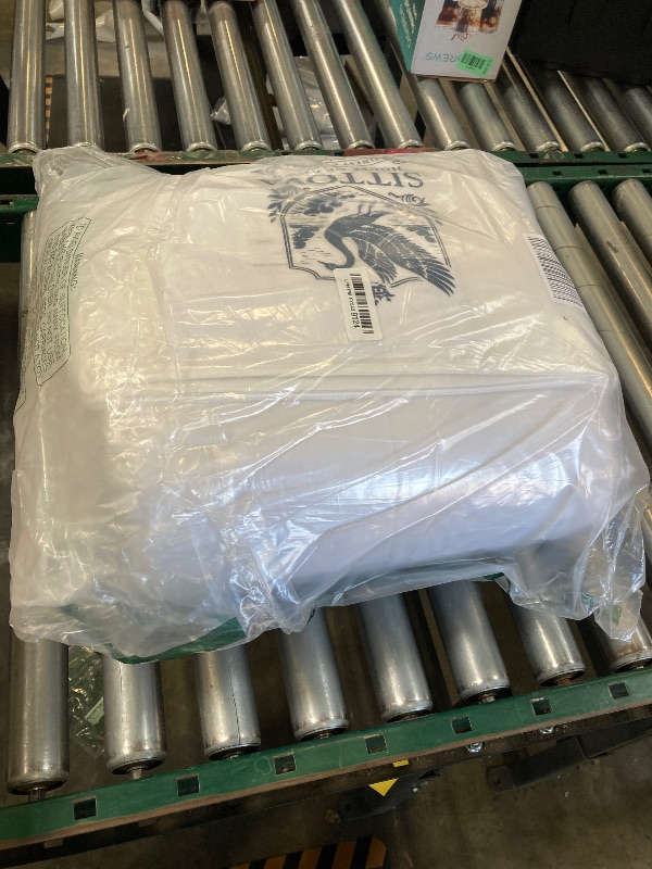 Photo 1 of Goose Down Fiber Comforter King Size – All-Season Hotel Quality Duvet Insert, High Fill Power, Ultra Soft 100% Cotton, Box-Stitched, Breathable, Lightweight Luxurious White Bedding, 90"x 106"