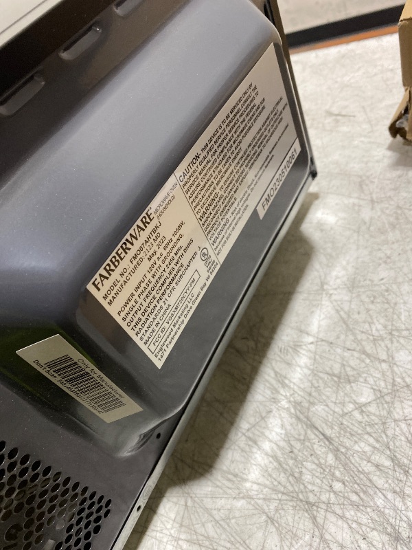 Photo 1 of Farberware 0.9 Cu. Ft. Countertop Microwave Oven – 900 Watts Power, Auto Cook Settings, Defrost, Easy Clean and Child Safety Lock - Stainless Steel
***** PARTS ONLY ***