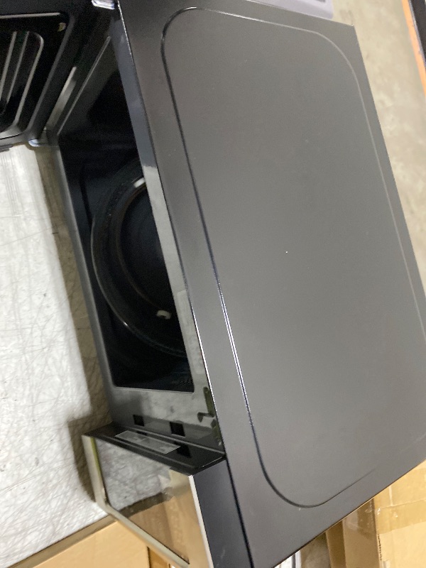 Photo 1 of Farberware 0.9 Cu. Ft. Countertop Microwave Oven – 900 Watts Power, Auto Cook Settings, Defrost, Easy Clean and Child Safety Lock - Stainless Steel
***** PARTS ONLY ***