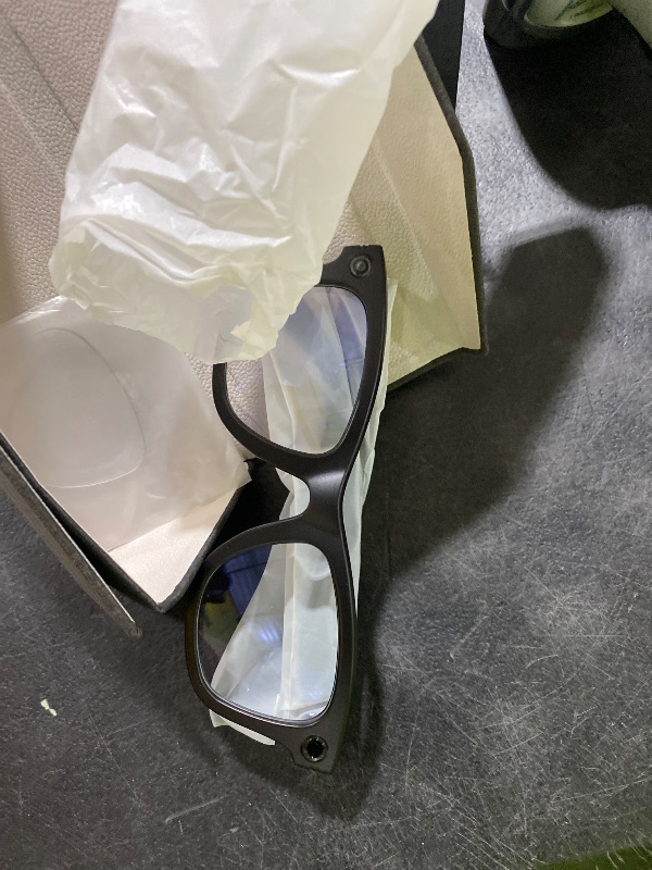 Photo 1 of AI Smart Glasses with Camera and Bluetooth,8MP 2K HD Camera Glasses,AI Voice Control,AI Photo Recognition and Translation,Smart Anti-Blue Light Glasses,IP67 Waterproof for Driving,Outdoor,+2 Lenses.
