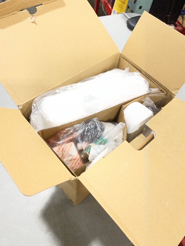 Photo 1 of VTech SN5147 Amplified Corded/Cordless Senior Phone with Answering Machine, Big Buttons, 90dB Extra-Loud Visual Ringer, 50dB Audio Assist, Call Blocker, White