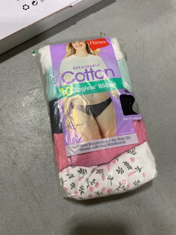 Photo 1 of 10 Tagless Bikinis Hanes