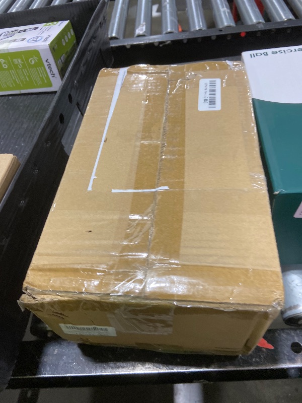 Photo 1 of RP Remarkable Power, Fog Lights For 1999 2000 2001 2002 Sierra / 2000 2001 2002 2003 2004 2005 2006 Yukon/Yukon XL Pickup Truck SUV Clear Fog Lights Pair FL7084