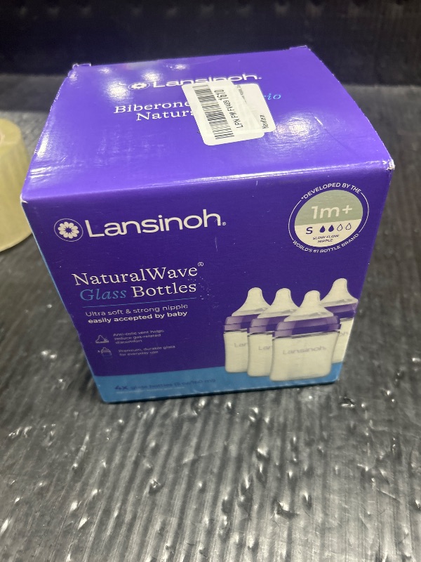 Photo 1 of LANSINOH NATURAL WAVE GLASS BOTTLES