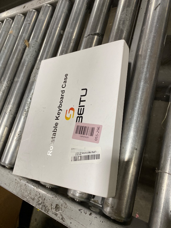 Photo 1 of SIBEITU Clear Wireless Keyboard Case for iPad Air 11-inch (M3 2025/M2 2024) & iPad Pro 11-inch 4th 3rd 2nd 1st Gen, 7-Color Backlit with Multi-Touch Trackpad for 10.9" iPad Air 4th/5th Gen, White