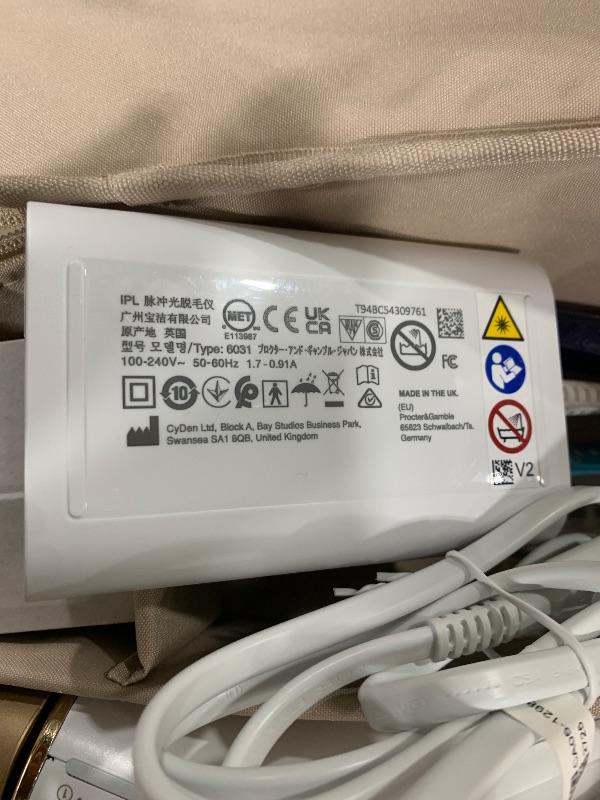 Photo 1 of **USED, INCOMPLETE** Braun IPL, Silk·Expert Pro 5, IPL Hair Removal for Women and Men, Permanent Laser Hair Reduction At-Home, 2 Heads, Pouch, IPL5137