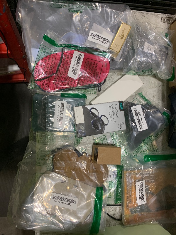 Photo 1 of BAG LOT. MISC. ITEMS 
----FINAL SALE / NO RETURNS ---