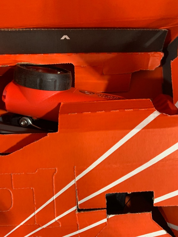 Photo 1 of Streamlight 90952 Survivor X 250-Lumen Right-Angle Firefighter's Flashlight with Charger and Charging System, Orange