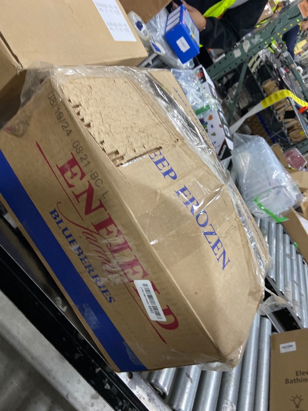 Photo 1 of Serta Goose Feather Down Fiber Cotton Comforter Queen Size - 100% Cotton Duvet Insert - Hotel Luxury Hypoallergenic Bedding Comforter All Season Medium Warmth 90 x 90 Inch White