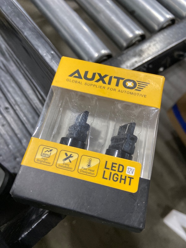 Photo 1 of AUXITO CANBUS 3156 3157 LED Bulbs Red with Built-in Resistor 3056 3057 3457R 4057 4156 4157 Anti Hyper Flash Error Free Brake Lights, Tail Lights, Stop Lights, Turn Signal Lights, Pack of 2