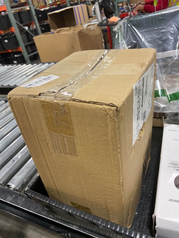 Photo 1 of 1 Gallon Square Glass Pitcher with Lid and Spout, Borosilicate Glass Carafe for Hot/Cold Drink, Water Pitchers with Handle for Fridge, Extra Large Jug for Iced Tea, Coffee, Juice, Beverage