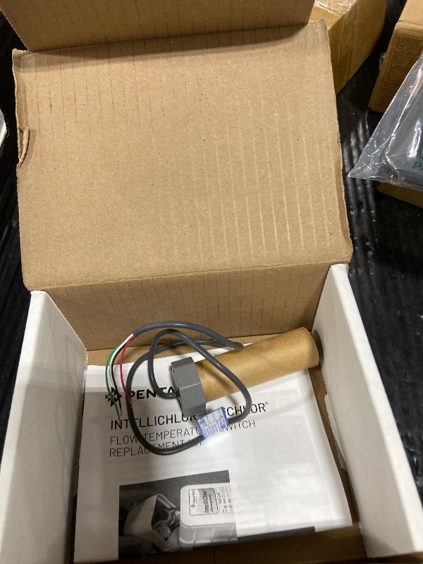 Photo 1 of Flow Switch, Pentair IntelliChlor, 1/2" Male Pipe Thread, 2A