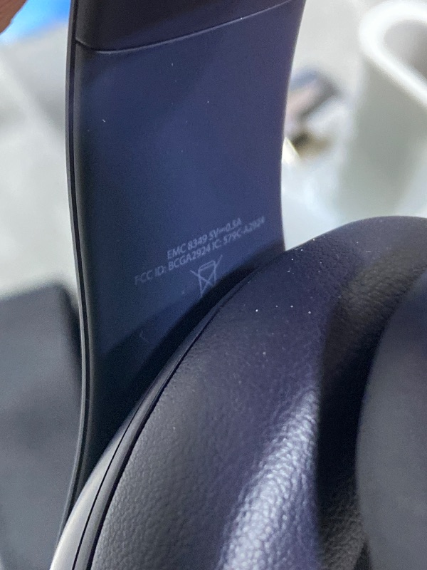 Photo 1 of Beats Studio Pro - Premium Wireless Over-Ear Headphones- Up to 40-Hour Battery Life, Active Noise Cancelling, USB-C Lossless Audio, Apple & Android Compatible - Navy