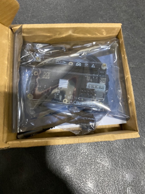 Photo 1 of PCIE 3.0 x16 22Gbps eGPU DOCK, Thunderbolt 4 cable, compatible with external GPU NVIDIA AMD Graphics Card for Windows Laptop Console featuring Thunderbolt 3/4 USB 4, Powered by PD/8PinCPU/Molex/DC5521