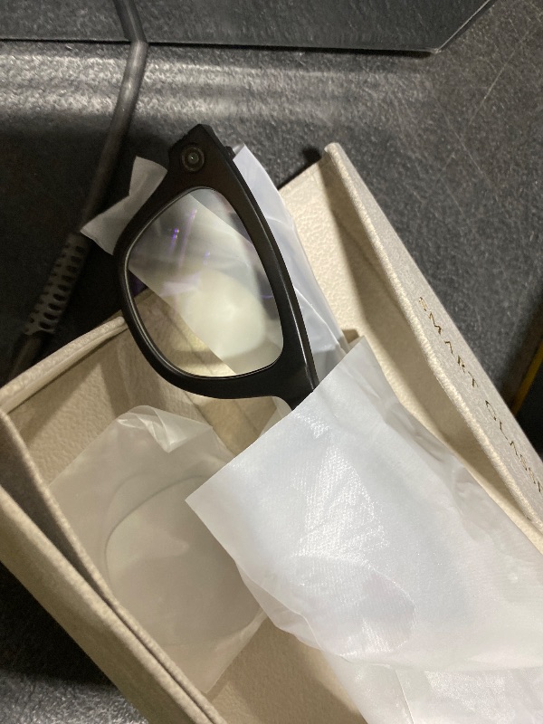 Photo 1 of AI Smart Glasses with Camera and Bluetooth,8MP 2K HD Camera Glasses,AI Voice Control,AI Photo Recognition and Translation,Smart Anti-Blue Light Glasses,IP67 Waterproof for Driving,Outdoor,+2 Lenses.