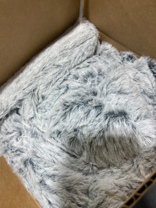 Photo 1 of YudouTech (No Filler Bean Bag Chair Cover Without Filler,Big Round Soft Fluffy PV Velvet Washable Bean Bag Lazy Sofa Bed Cover for Adults,Living Room Bedroom Furniture Outside,6ft Snow Grey