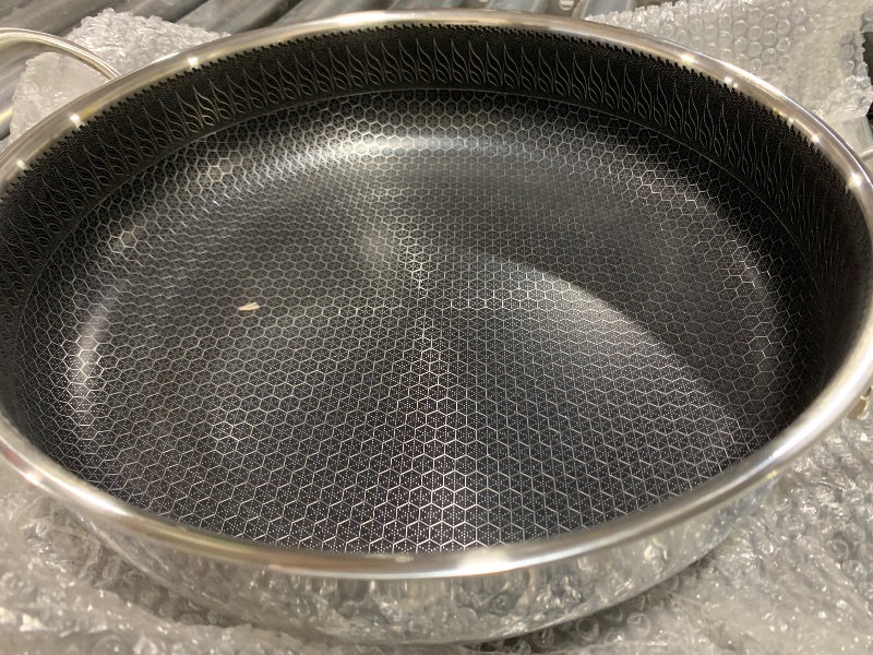 Photo 1 of stain steel pot