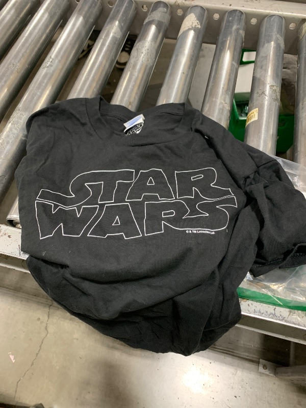 Photo 1 of  blk men m star wars shirt 