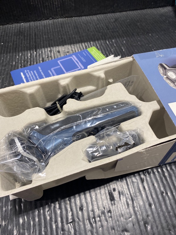 Photo 1 of Philips Norelco Shaver 5400, Rechargeable Wet & Dry Shaver with Pop-Up Trimmer, S5880/81