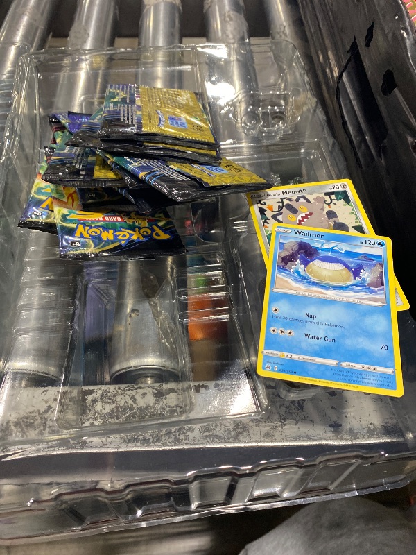 Photo 1 of Pokemon Crown Zenith Shiny Zamazenta Premium Figure Collection