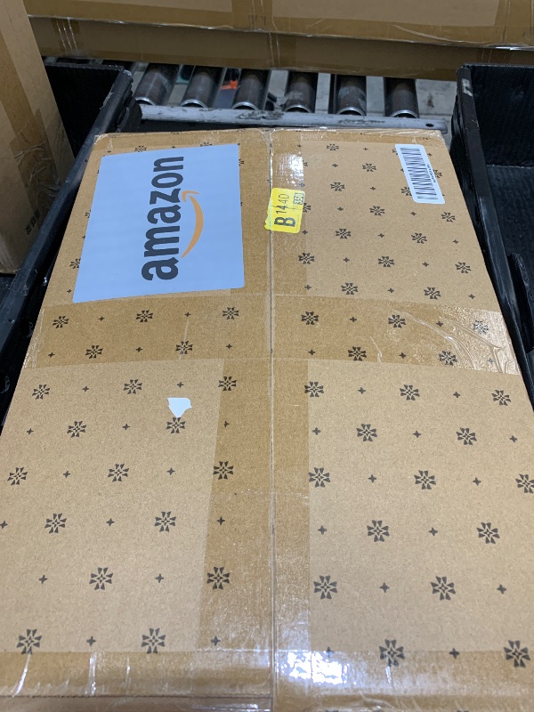 Photo 1 of Beckham Hotel Collection Bed Pillows Standard/Queen Size Set of 2 - Original Soft Down Alternative Pillow for Sleeping - Soft Support for Back, Stomach or Side Sleepers