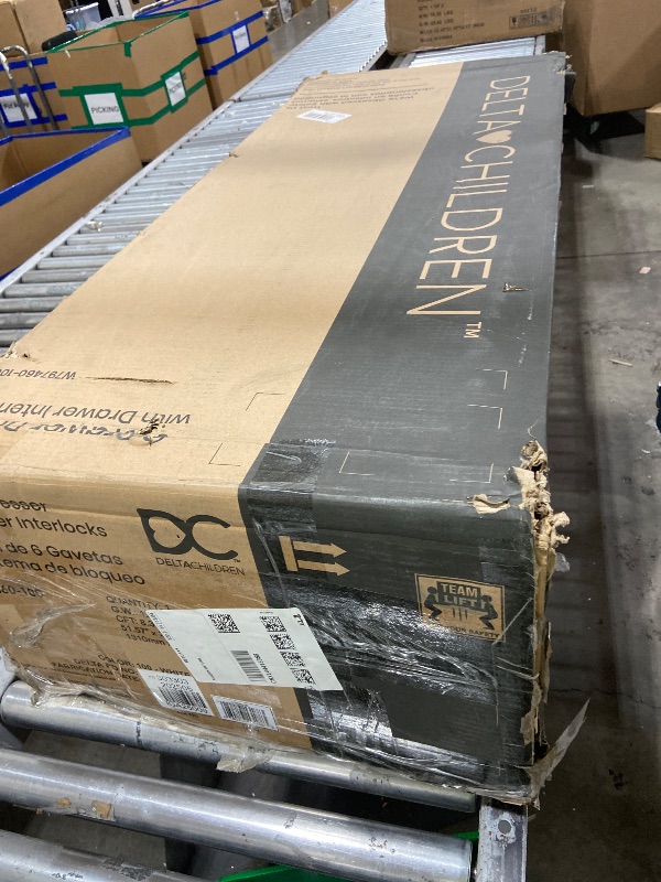 Photo 1 of Delta Children Haven 6 Drawer Dresser with Interlocking Drawers - Greenguard Gold Certified, White