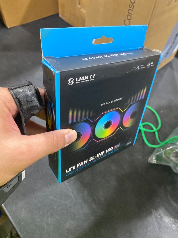 Photo 1 of Lian Li UNI Fan SL-Infinity 140-Single Pack-ARGB Fan-Infinity Mirror-Daisy-Chain Design-Customizable Lighting Effects-One Cable Connection-Without Controller-Black-(UF-SLIN140-1B)