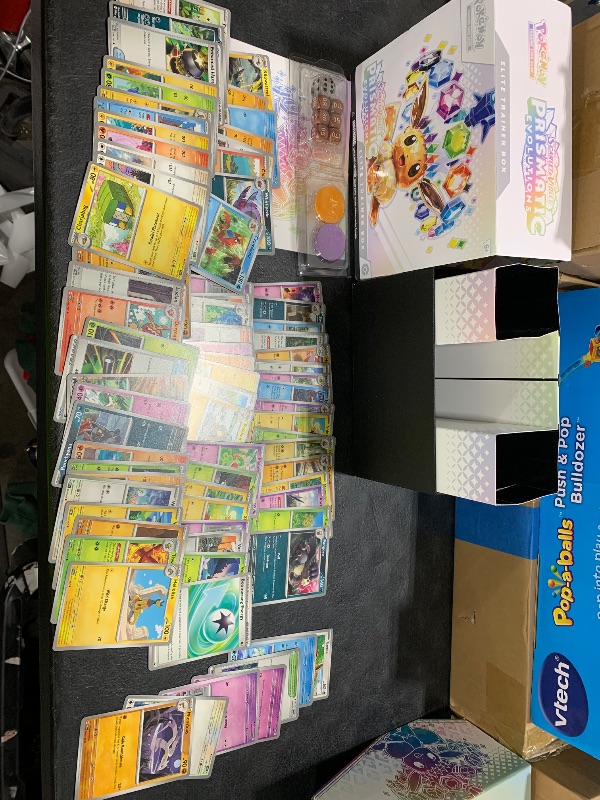 Photo 1 of Pokemon TCG: Scarlet & Violet—Prismatic Evolutions Elite Trainer Box