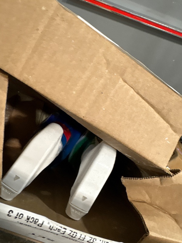 Photo 1 of *** 1 BLUE AND 1 GREEN***   Clorox Clean-Up Multi-Surface Cleaner with Bleach, 32 Fl Oz Ea, Pack of 3 (Pack May Vary)