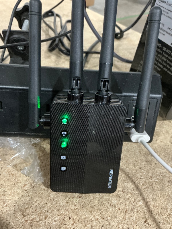Photo 1 of 1200Mbps WiFi Extender HIBFEWOULANFKSDM