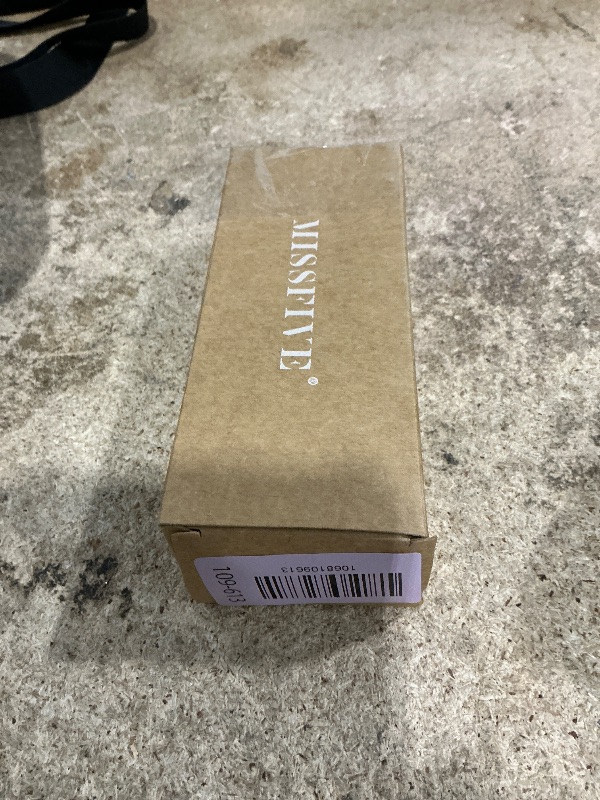 Photo 1 of ***No-Line Trifocal Near Range +3.5*** Missfive 2 Pack Progressive Multifocus Reading Glasses Premium Flexible Metal Spring Hinge, Light TR90 Multifocal Readers for Men Women Anti Blue/UV No-Line Trifocal Near Range +3.5