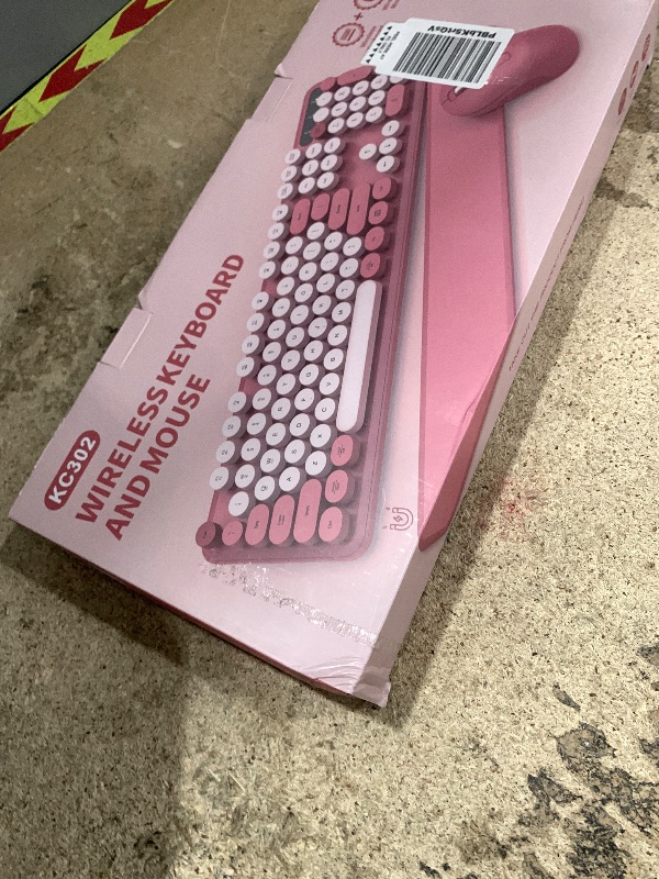 Photo 1 of ****MISSING DONGLE ***
Wireless Keyboard and Mouse Combo - Round Keycaps, Full-Size Retro Typewriter Keyboard with Detachable Wrist Rest, Sleep Mode & Tilt Legs, 2.4GHz Cordless Connection for Mac/Windows/PC (Hot Pink)