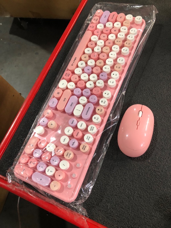 Photo 1 of ****MISSING DONGLE ***
Wireless Keyboard and Mouse Combo - Round Keycaps, Full-Size Retro Typewriter Keyboard with Detachable Wrist Rest, Sleep Mode & Tilt Legs, 2.4GHz Cordless Connection for Mac/Windows/PC (Hot Pink)