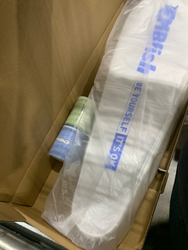 Photo 1 of MBFISH Badminton Racket Set with 2 Carbon Fiber Racquets, 3 Shuttlecocks, 2 Racket Grip Tapes and 2 Badminton Bag - Perfect for Outdoor Games and Gym 5U (Black+White)