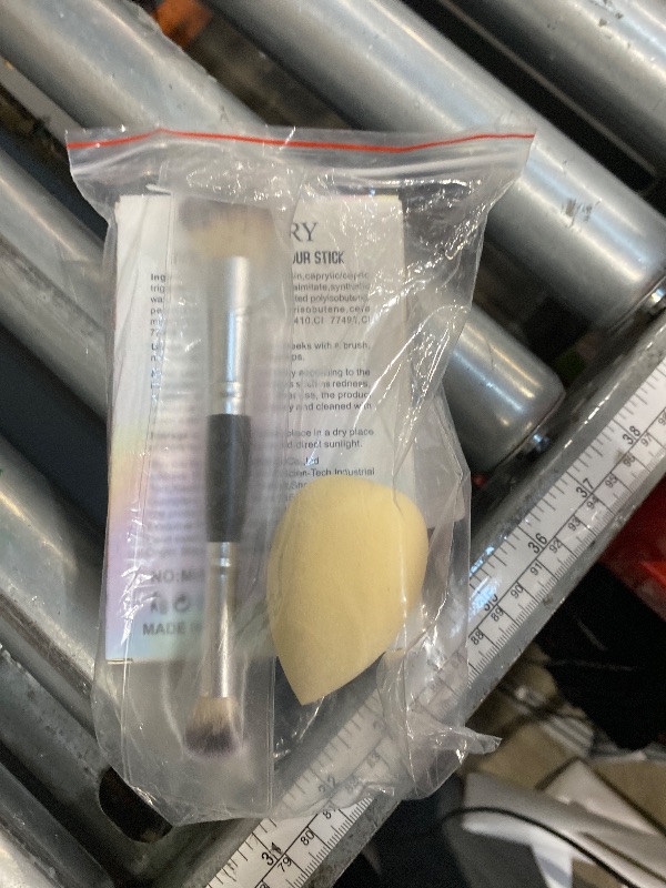 Photo 1 of IONSGAKO 6 Colors Cream Contour Stick Makeup Kit, Double-ended Cream Highlighter Stick Bronzer and Blush Stick for Sculpt the Cheeks, Matte & Dewy Finish, Face Contour Kit for Beginners, Set A