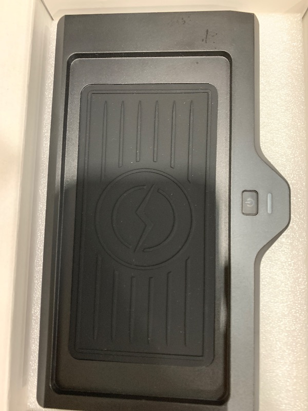 Photo 1 of ***UNTESTED*** TAPTES Wireless Charger for BMW X3 G01 2024-2018 X4 2025 2024 2023 2022 2021 2020 2019, Charging Pad Mat Accessories for Car Phone, Car Charger Mount Compatible for BMW X3/X4