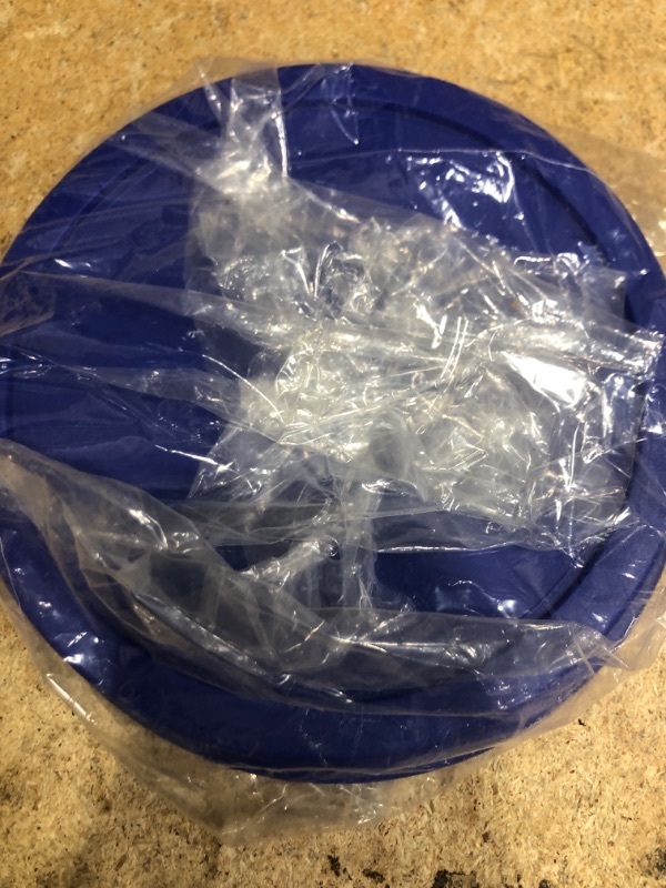 Photo 1 of ***ONLY 2 BLUE LIDS(LARGER LIDS)*** Replacement Lids for Pyrex Glass Food Storage Containers Round (2) 7202-PC 1 Cup (3) 7200-PC 2 Cup (2) 7201-PC 4 Cup (2) 7402-PC 6/7 Cup Red Blue