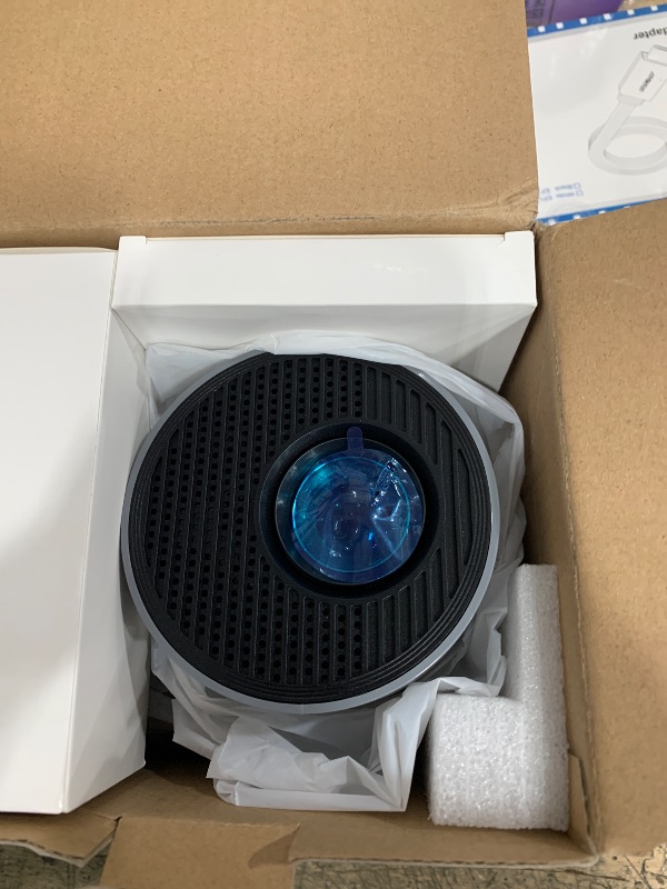 Photo 1 of ?Electric Focus?Magcubic Mini Projector 4K Support, Smart Projector with WiFi 6 and Bluetooth 5.4, 5W Soundbase Speaker, 180° Rotation, Portable Proyector for Home Theater