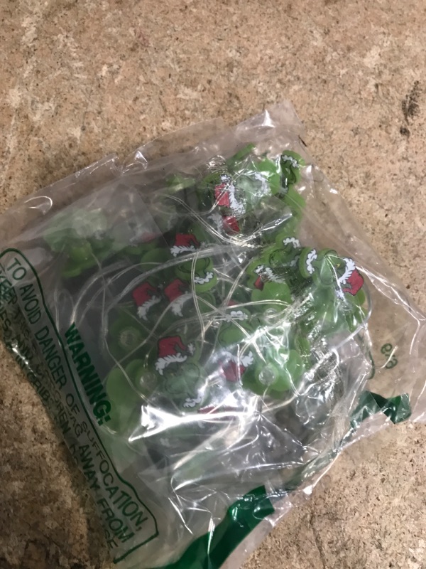 Photo 1 of ***UNKNOWN DAMAGES*** CRCZK [Timer] 15 FT 40 PCS LED Christmas Green Lights String Green Battery Operated Fairy Lights for Indoor Holiday Decoration, Home Party Favors.