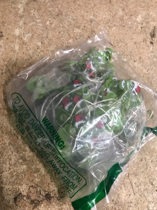 Photo 1 of ***UNKNOWN DAMAGES*** CRCZK [Timer] 15 FT 40 PCS LED Christmas Green Lights String Green Battery Operated Fairy Lights for Indoor Holiday Decoration, Home Party Favors.