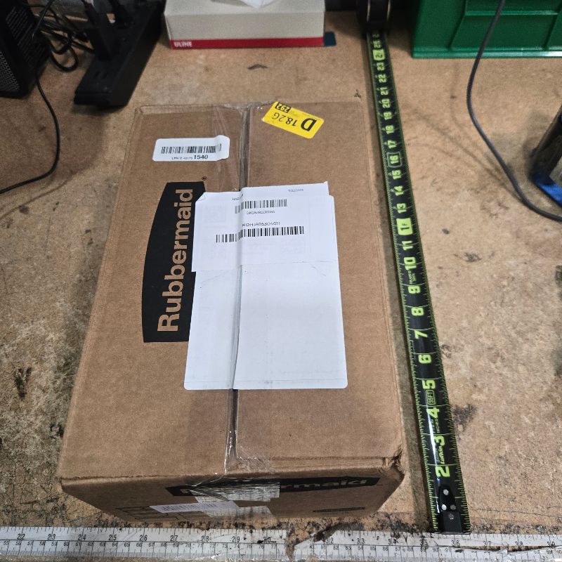 Photo 1 of ***MINODR DAMAGED WRITTEN ON WITH MARKER CAN SEE MNOR MARKER STAINING*** Rubbermaid Brilliance BPA-Free Food Storage Containers with Lids, Airtight Clear Set of 2 (9.6 Cup), Ideal for Lunch, Meal Prep, and Leftovers