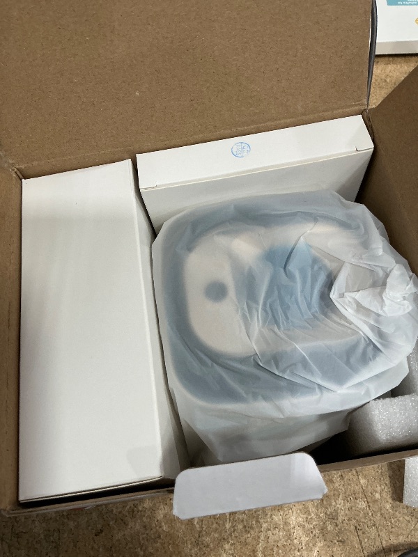 Photo 1 of ?Auto Focus&1080P?Magcubic Mini Smart Projector with 4K Support, Portable Projector with Wifi and Bluetooth, 5W Speaker, Built in Apps, Voice Control, Outdoor Movie Projector