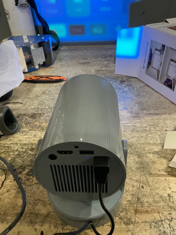 Photo 1 of ?Electric Focus?Magcubic Mini Projector 4K Support, Smart Projector with WiFi 6 and Bluetooth 5.4, 5W Soundbase Speaker, 180° Rotation, Portable Proyector for Home Theater