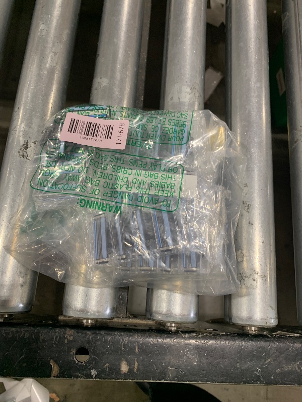 Photo 1 of  pack of razor blades