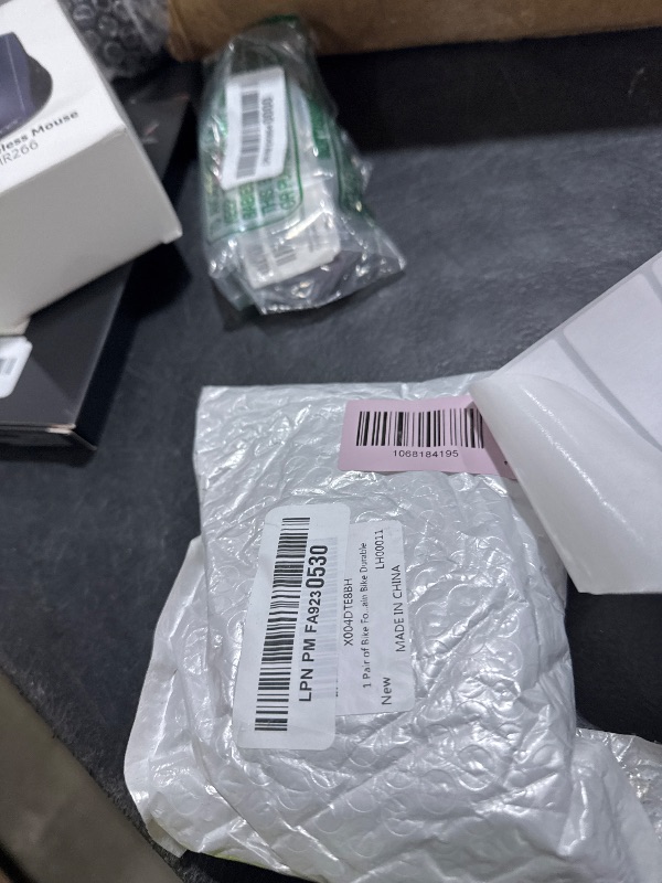 Photo 1 of 1 Pair of Bike Foot Pegs, Aluminium Alloy Non-Slip Bike Pegs for Folding Bike and Mountain Bike Durable