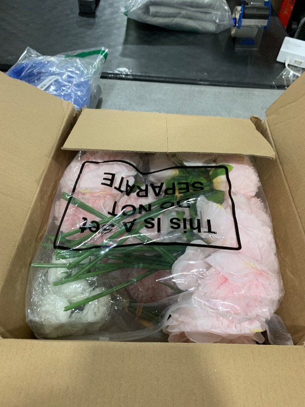 Photo 1 of ****STOCK PHOTO SIMILAR TO ITEM****
Waipfaru 100 Pcs White Roses Artificial Flowers Bulk, Real Touch Velvet Roses with Wrapping Paper, Fake Flowers for Wedding Centerpieces Bridal Bouquet Valentines Mothers Day Decor