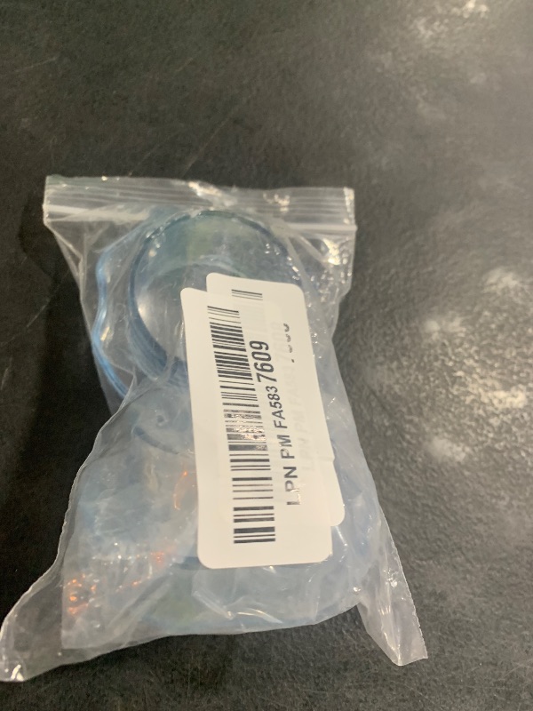 Photo 1 of 2 Packs Lid Plug Replacement Part for Vitamix 64oz Low Profile Container, Pro 750 Model, VM0158, VM0103, 7500 Series, Fits for Vitamix 300 Professional Series