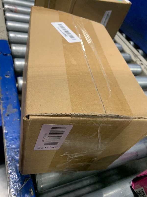 Photo 1 of *MINOR DAMAGE - USED*
MAXLONE ™ Car Spray with Triphene® Technology, Quick Spray & Wipe All Purpose Waterless Detailer - Clean, Shine, Protect Paint, Glass, Wheels, Trim Without Pre-Washing (2, 20oz w 4 Micro Fiber Cloth)