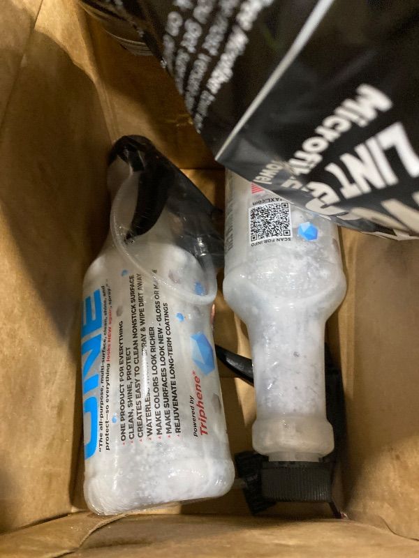 Photo 1 of *MINOR DAMAGE - USED*
MAXLONE ™ Car Spray with Triphene® Technology, Quick Spray & Wipe All Purpose Waterless Detailer - Clean, Shine, Protect Paint, Glass, Wheels, Trim Without Pre-Washing (2, 20oz w 4 Micro Fiber Cloth)